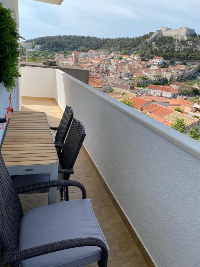 Mamma Mia Apartments-City Center Hvar Town Eksteriør bilde