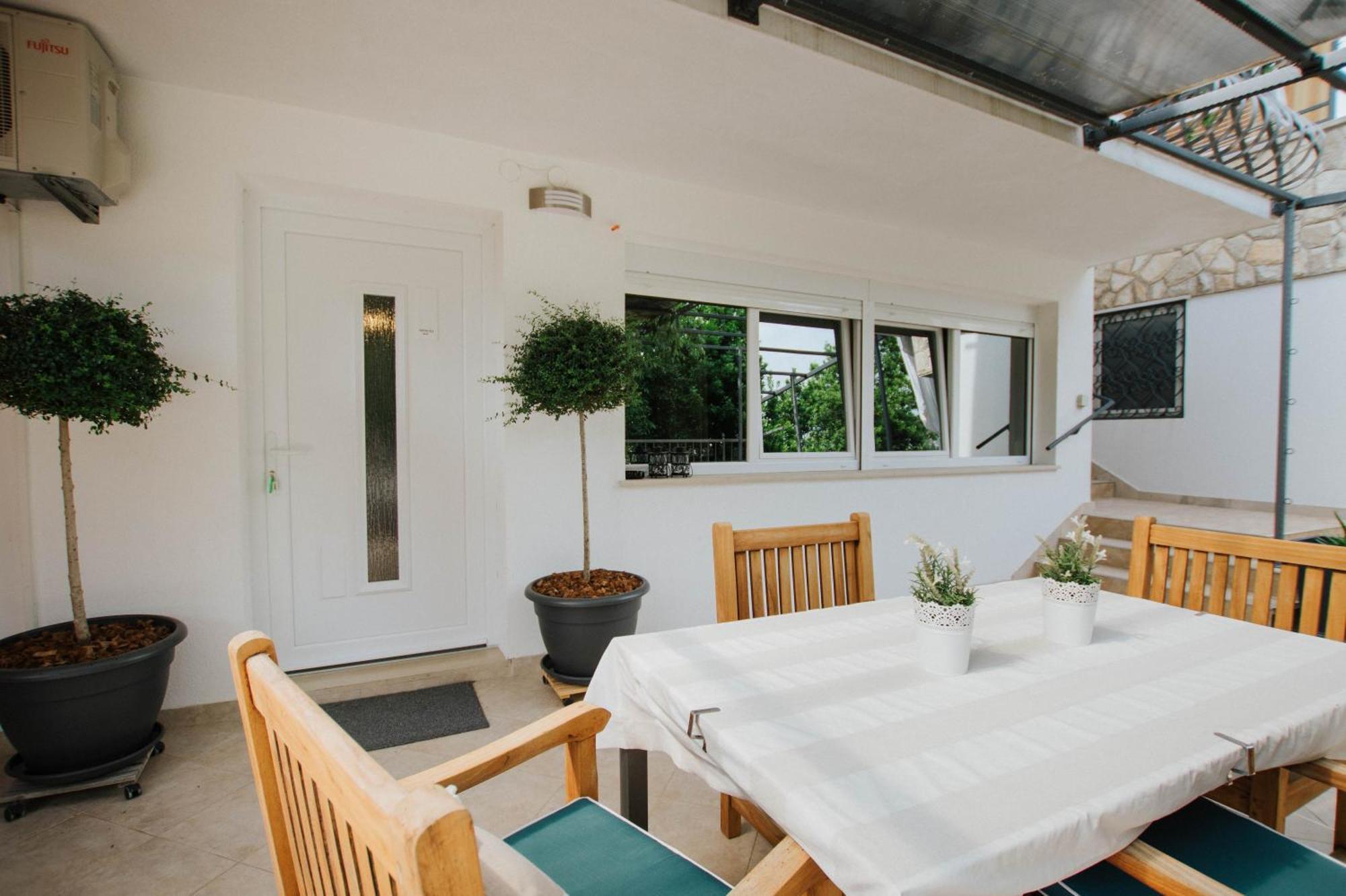 Mamma Mia Apartments-City Center Hvar Town Eksteriør bilde
