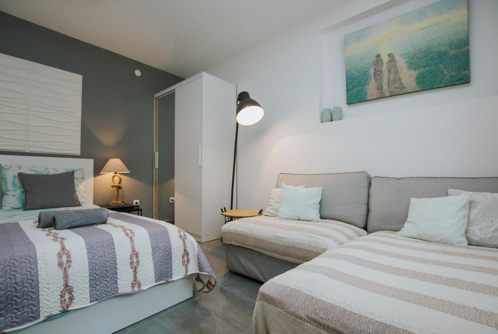 Mamma Mia Apartments-City Center Hvar Town Eksteriør bilde